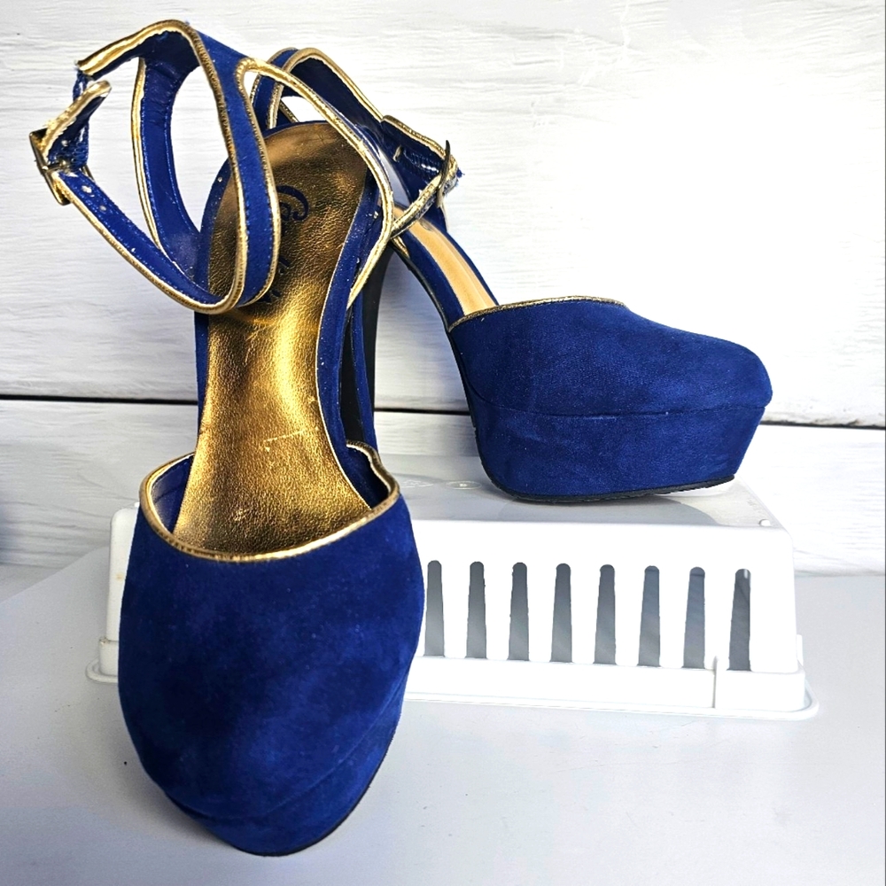 Candies Blue Faux Suede 5 Inch Platform Heels Size 7 M With Gold Trim